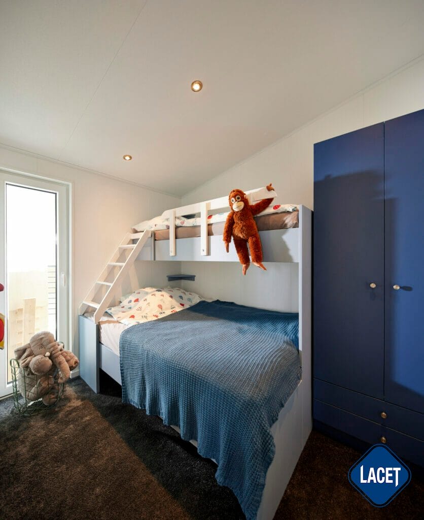 Kinderzimmer mit Etagenbett für drei Personen im LACET Flair