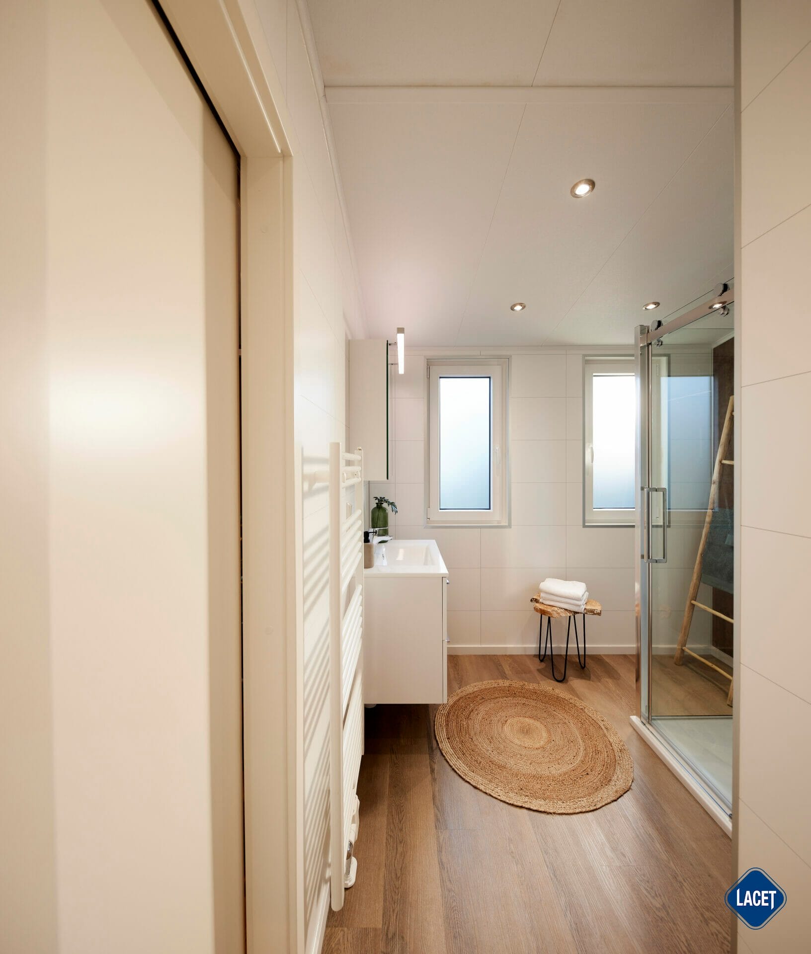 Mobilheim mit geräumigem Badezimmer