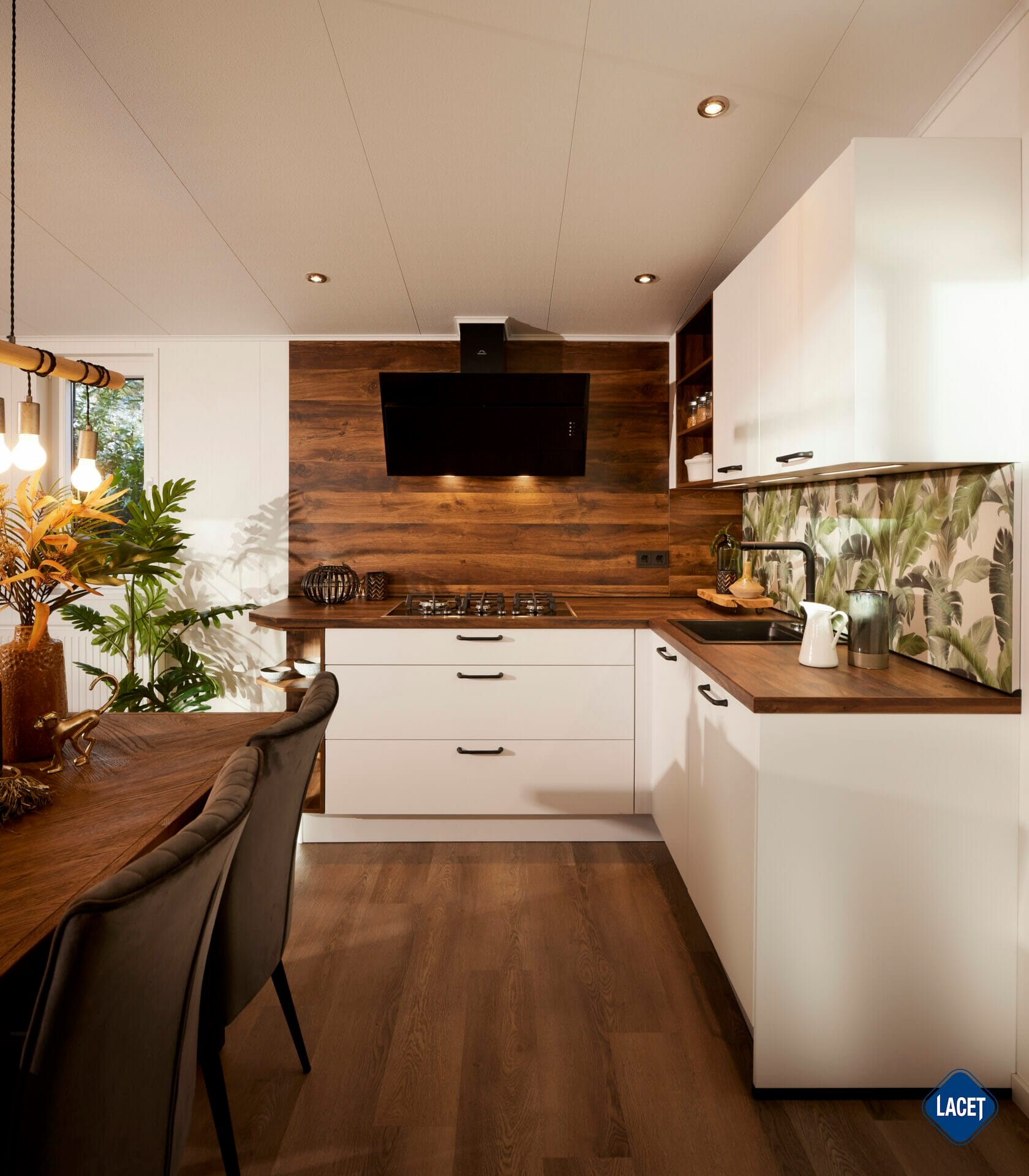 Moderne Küche im LACET Chalet