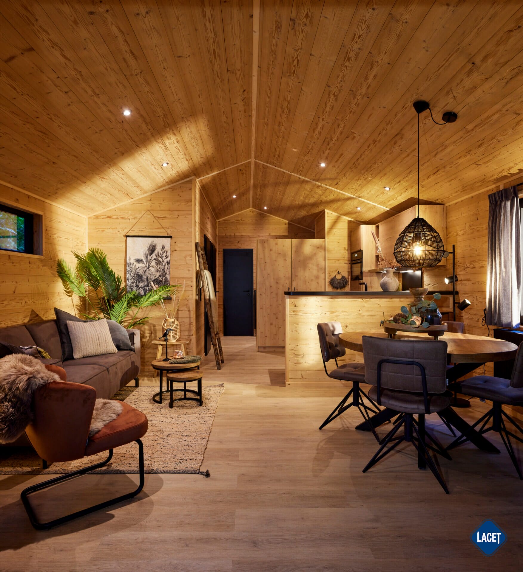 Wohnbereich mit stilvoller Einrichtung im Mobilhaus Nova