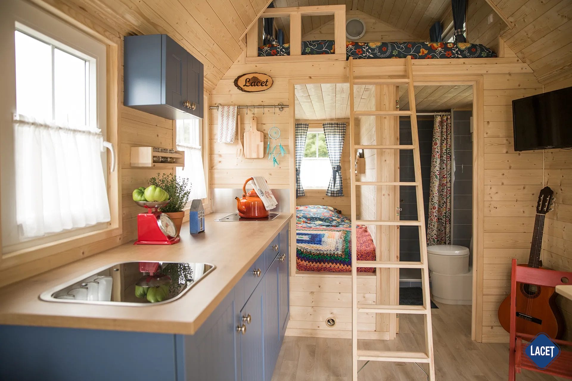 tiny-house-kaufen-lacet Modern eingerichtetes Tiny Haus von LACET